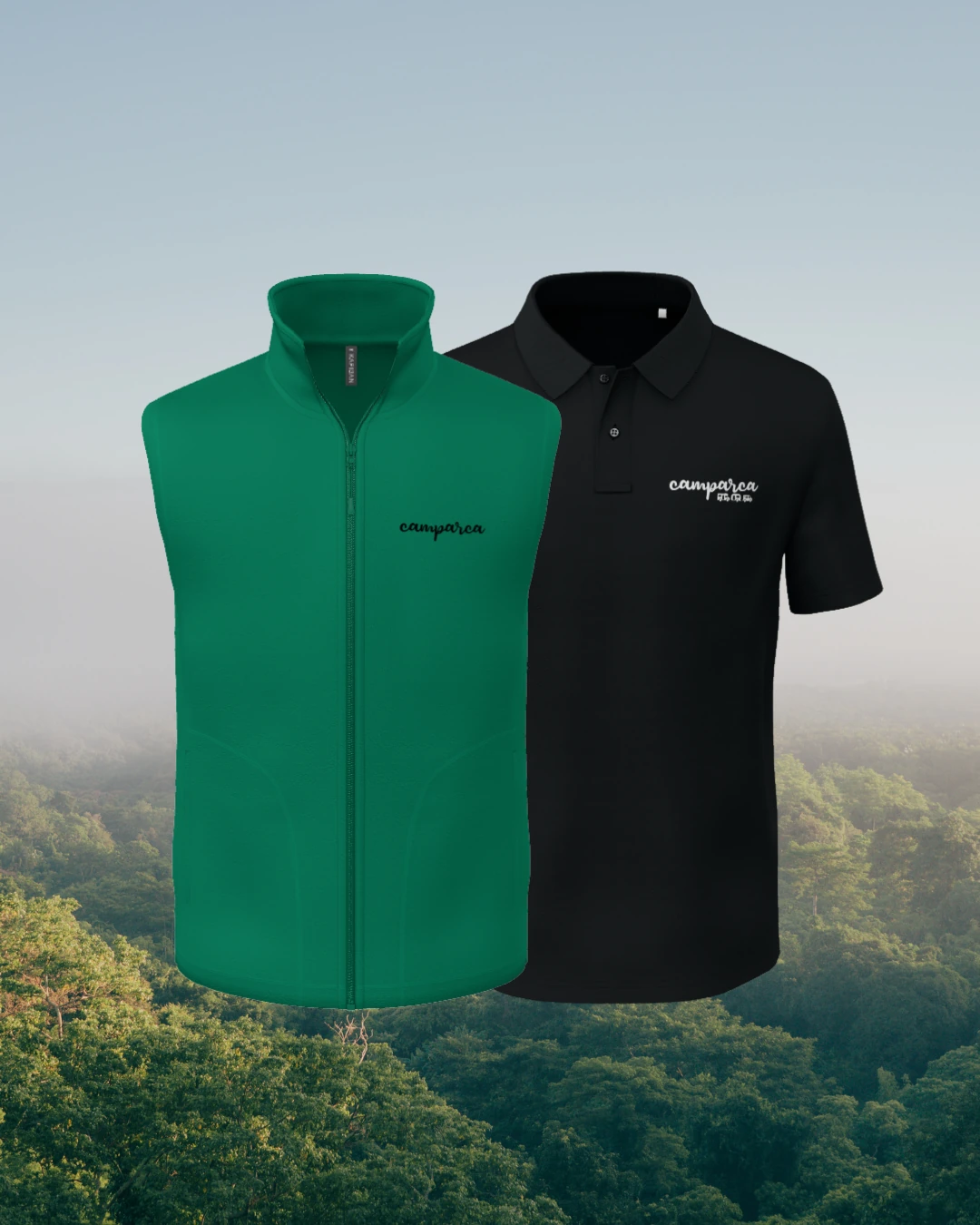 Tenue professionnelle CampArca composée d’une veste sans manches verte et d’un polo noir